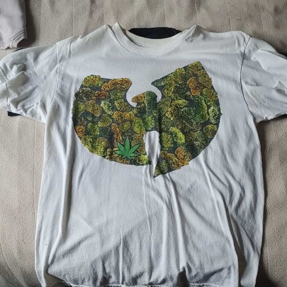 Wu-Tang Clan Weed Buds Graphic T-Shirt